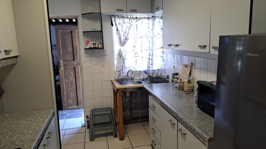 2 Bedroom Property for Sale in New Woodlands Western Cape